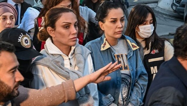 Dilan Polat'a bir şok daha!